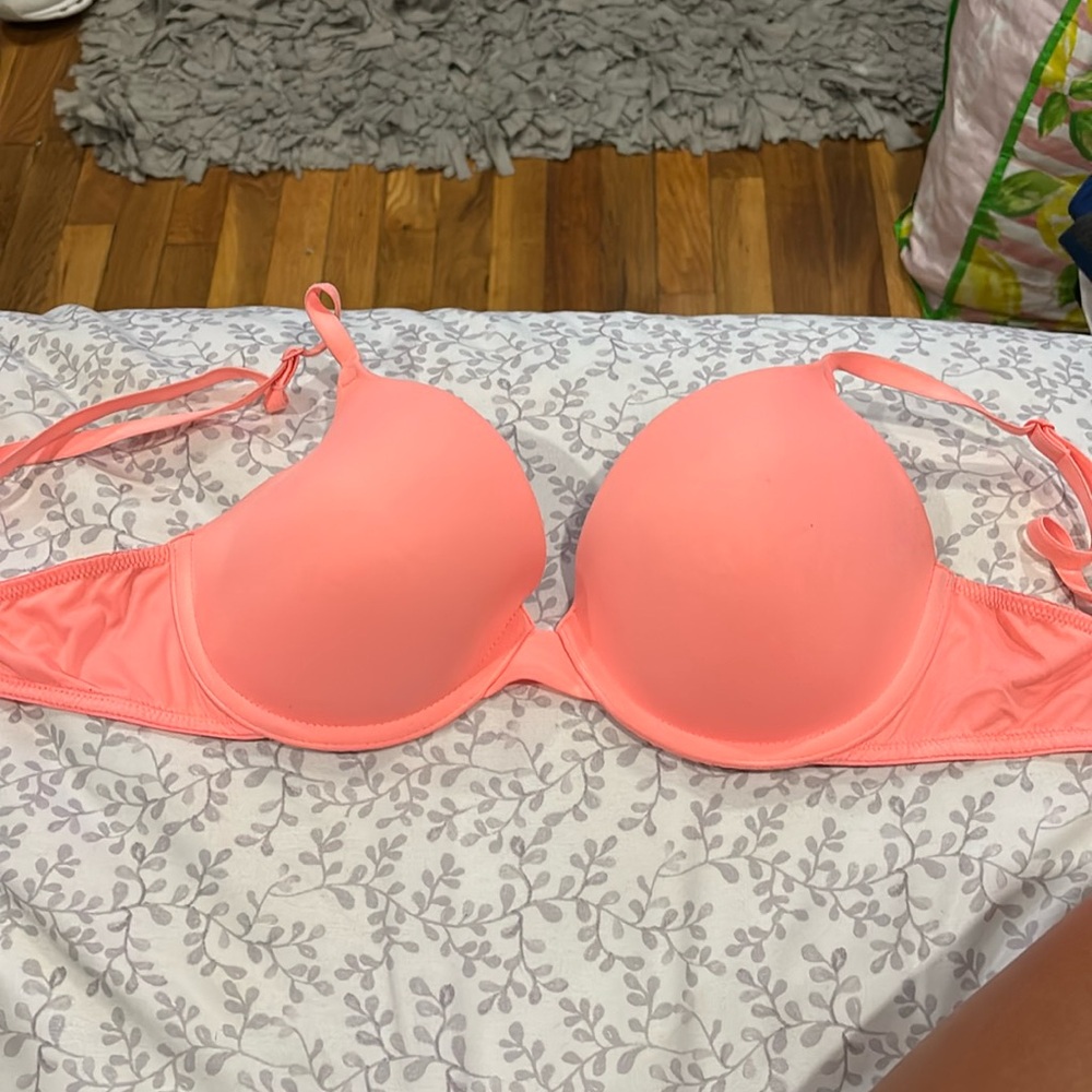 PINK bra